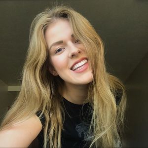 Meet your Posher, Lauren